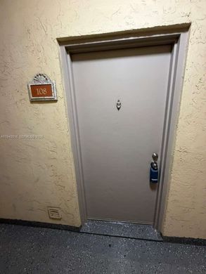 Complexos residenciais - Doral, Miami-Dade County