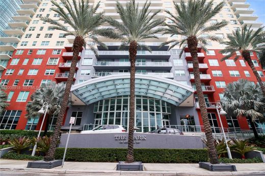 Residential complexes in Miami, Miami-Dade