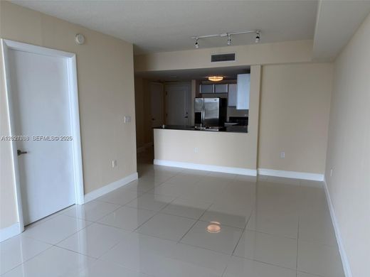 Residential complexes in Miami, Miami-Dade