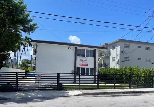 Residential complexes in Miami, Miami-Dade