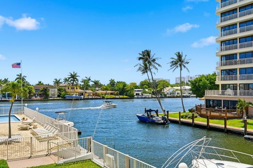 Residential complexes in Fort Lauderdale, Broward County