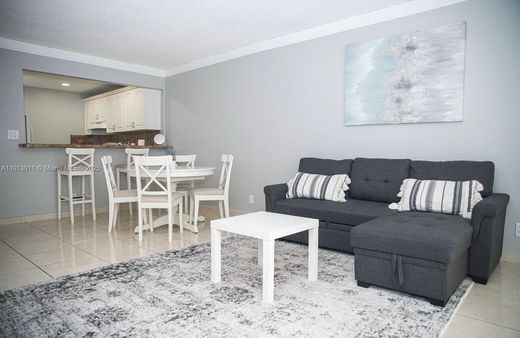 مجمع شقق ﻓﻲ Aventura, Miami-Dade County