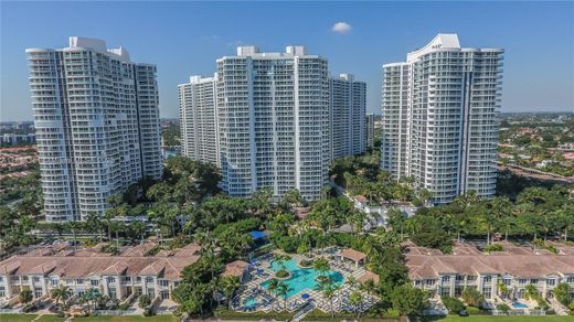 Residential complexes in Aventura, Miami-Dade