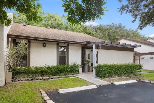 Casa adosada en Pembroke Pines, Broward County