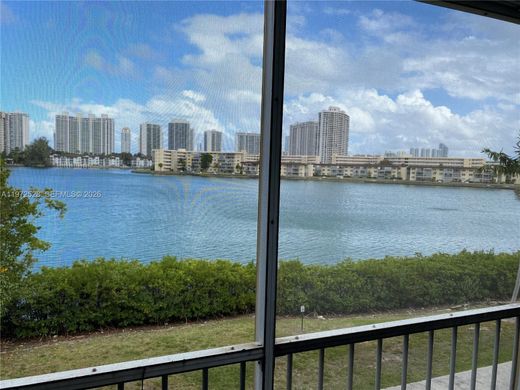 Komplex apartman Aventura, Miami-Dade County