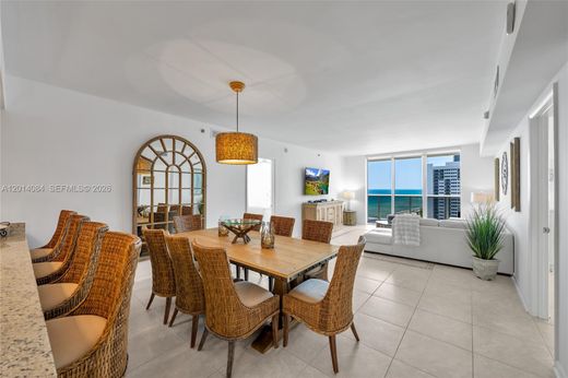 Residential complexes in Hallandale, Broward County