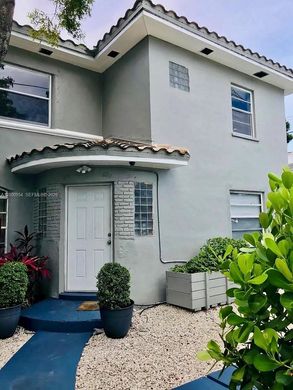 Residential complexes in Miami, Miami-Dade