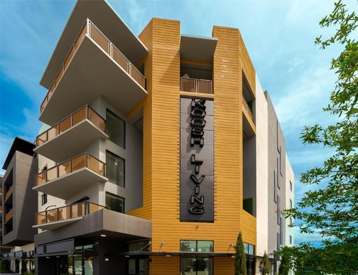 Residential complexes in Fort Lauderdale, Broward County