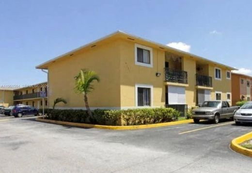 Residential complexes in Hialeah, Miami-Dade