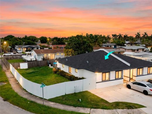 Townhouse in Miami, Miami-Dade