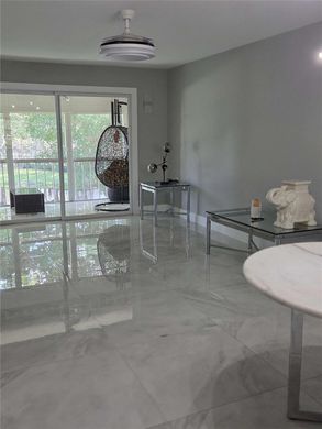 Residential complexes in Coconut Creek, Broward County