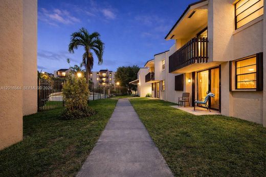 Komplex apartman Miami, Miami-Dade County