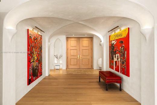 مجمع شقق ﻓﻲ ميامي، فلوريدا, Miami-Dade County