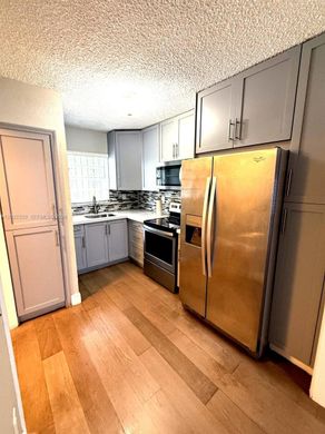 Residential complexes in Hialeah, Miami-Dade