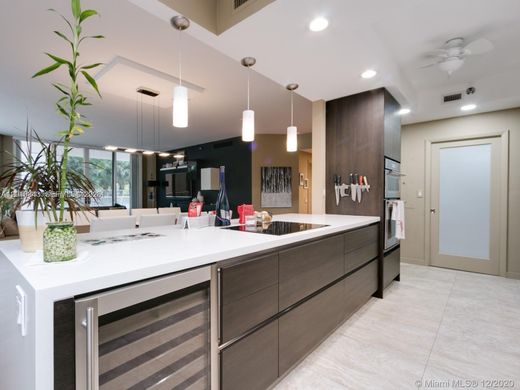 Complexes résidentiels à Aventura, Comté de Miami-Dade