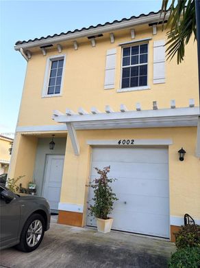 Townhouse in Plantation, Broward County