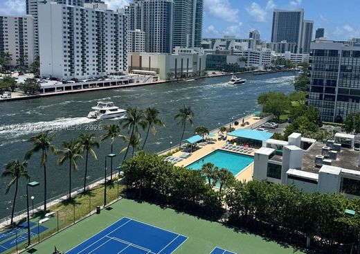 Kamienica w Hallandale Beach, Broward County