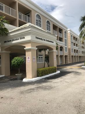 公寓楼  Coral Gables, Miami-Dade County