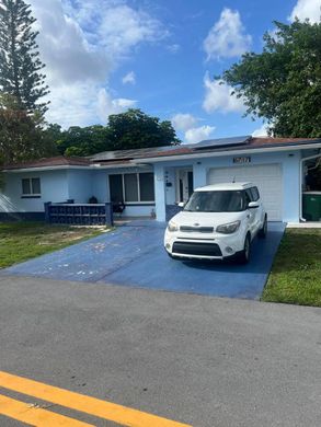 Villa in Tamarac, Broward County
