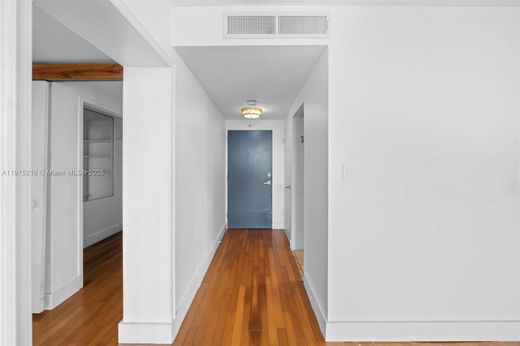 Kamienica w Miami, Miami-Dade County