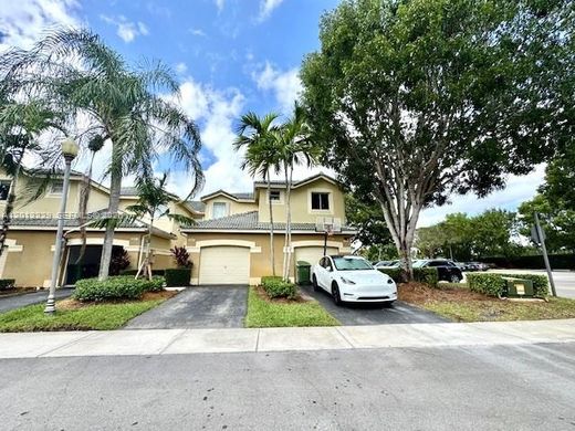 Townhouse in Weston, Broward County