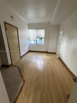 Complesso residenziale a Miami Beach, Miami-Dade County