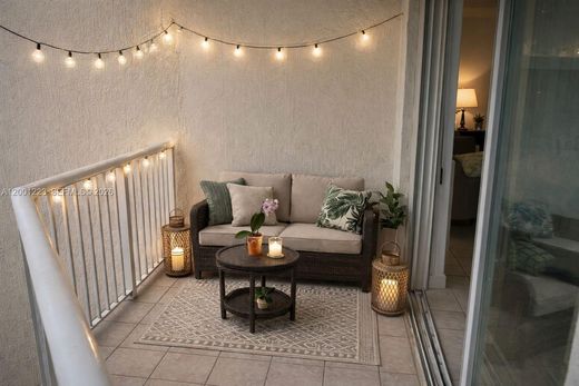 Residential complexes in Miami, Miami-Dade