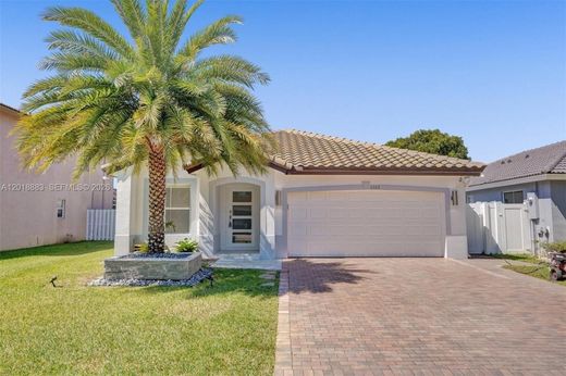 Villa in Pembroke Pines, Broward County