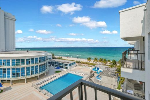 Complesso residenziale a Miami Beach, Miami-Dade County