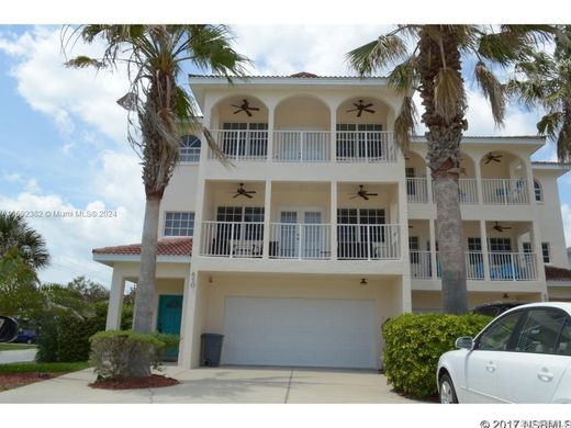 Villa in New Smyrna Beach, Volusia County