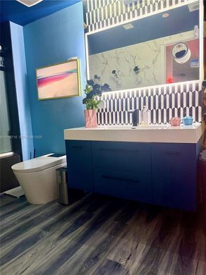 マイアミ, Miami-Dade Countyのアパートメント・コンプレックス