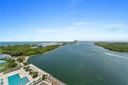 Kamienica w Sunny Isles Beach, Miami-Dade County