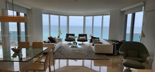 Residential complexes in Sunny Isles Beach, Miami-Dade