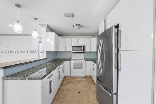 Villa in Plantation, Broward County
