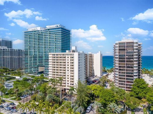 Complesso residenziale a Bal Harbour, Miami-Dade County