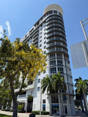 Residential complexes in Miami, Miami-Dade