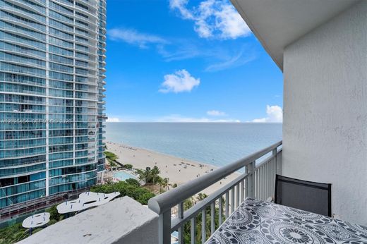 Complexes résidentiels à Sunny Isles Beach, Comté de Miami-Dade
