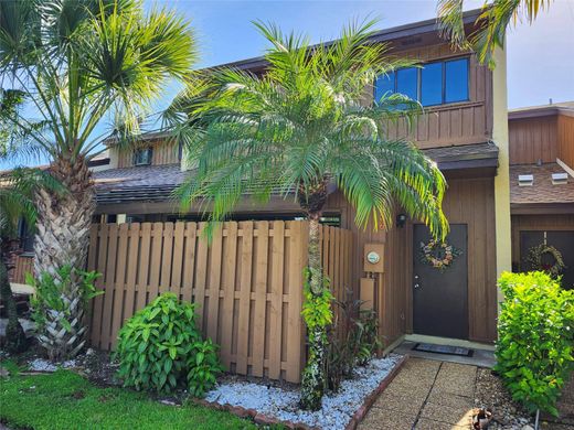 Townhouse - Davie, Broward County
