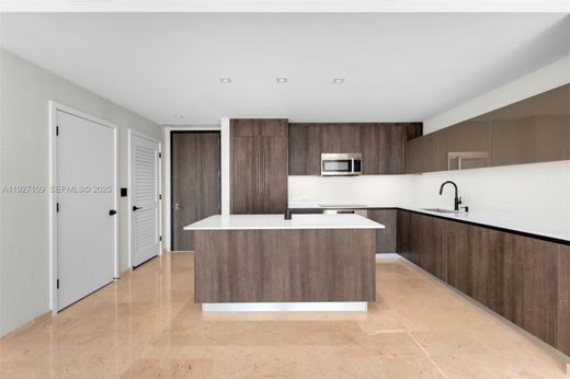 Complesso residenziale a Miami, Miami-Dade County