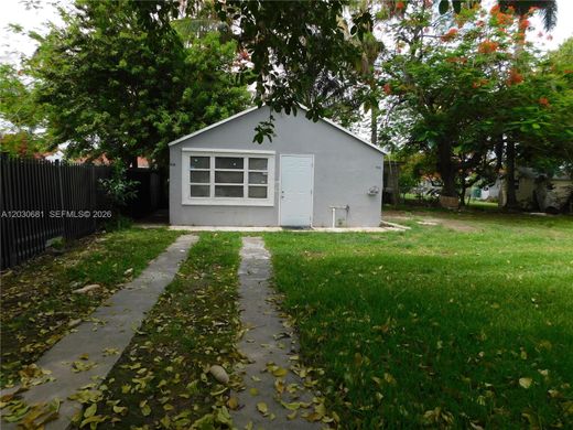 Villa in Miami Heights Trailer Park, Miami-Dade