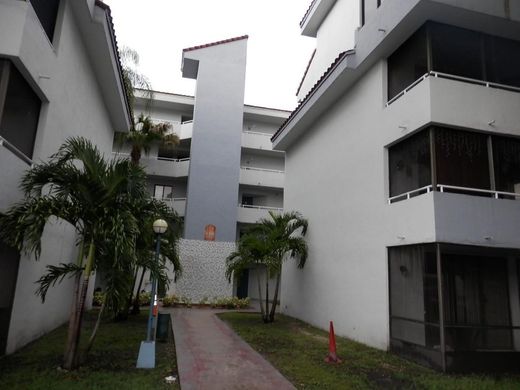 公寓楼  迈阿密, Miami-Dade County