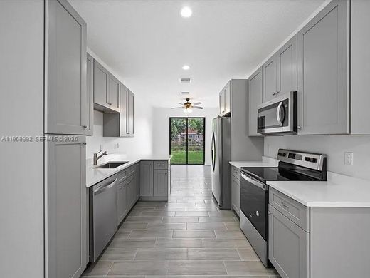 Villa in Riviera Beach, Palm Beach County