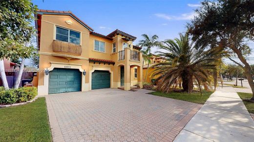 빌라 / Miami Terrace Mobile Home, Miami-Dade County