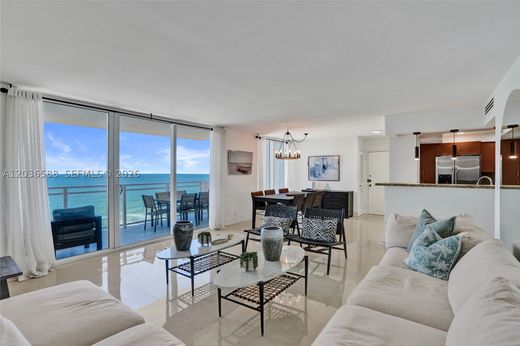 Wohnkomplexe in Hallandale Beach, Broward County