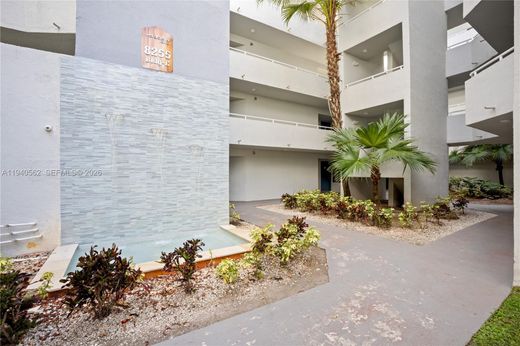 Kamienica w Miami, Miami-Dade County