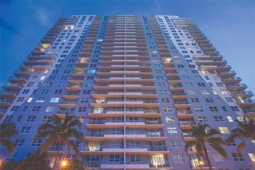 Residential complexes in Miami, Miami-Dade