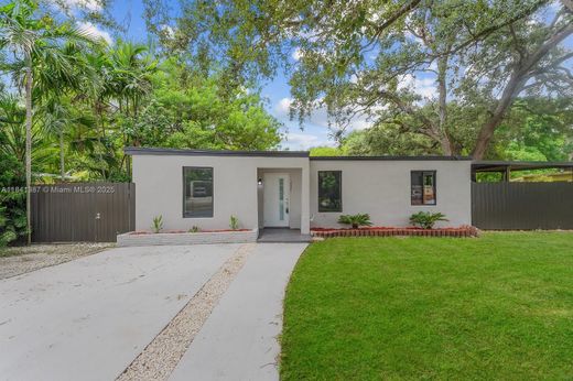 Villa in North Miami, Miami-Dade County