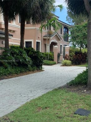 Townhouse in Weston, Broward County