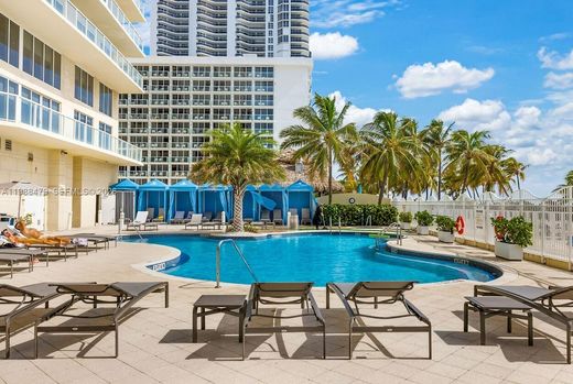 Wohnkomplexe in Sunny Isles Beach, Miami-Dade County