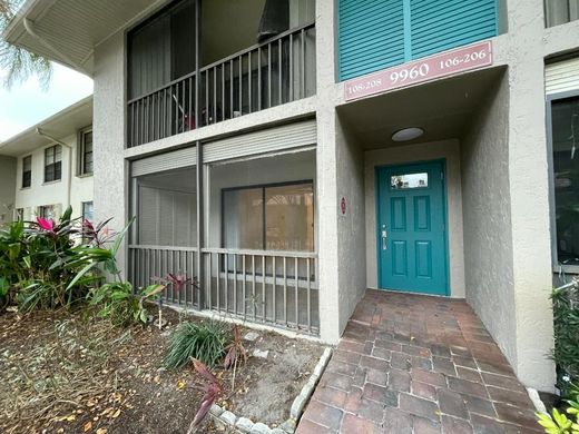 Wohnkomplexe in Boynton Beach, Palm Beach County